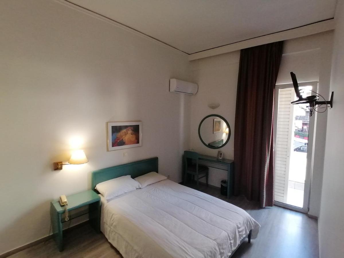 Hotel Galaxias Agrinio Exteriör bild